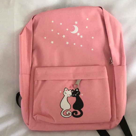 Backpack 🎒 - Picture 2 of 5
